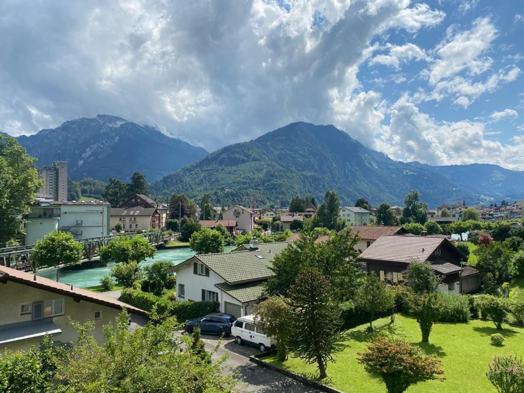 Swisshomeliday